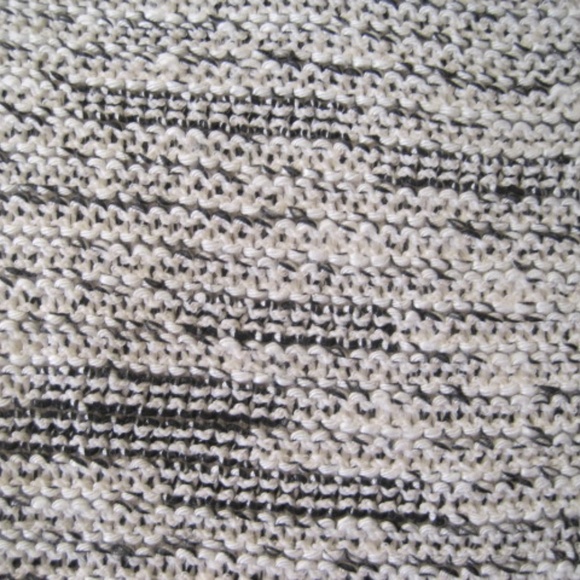 St.John Sport Knit Shell Top - Picture 5 of 6